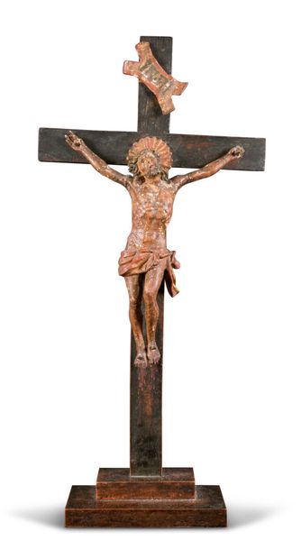 Crucifix in polychrome wood 
France XVIIth
Total...