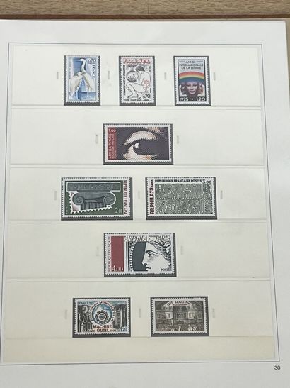 null 13 albums Stamps - France Faciale 1960 to 2000, many multiple stamps, booklets,...