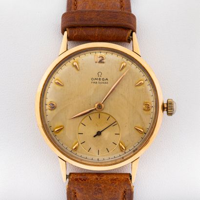OMEGA 
Montre d'homme, boitier or 38 mm,...