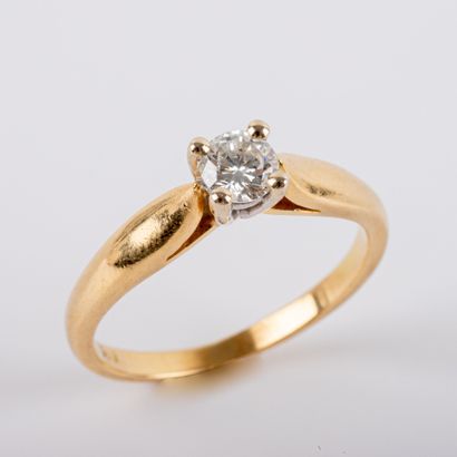 Solitaire brilliant-cut diamond ring, approx....