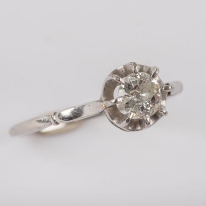 Solitaire ring, claw-set old-cut diamond,...