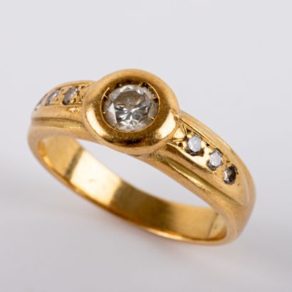 Brilliant-cut diamond ring, central 0.25...