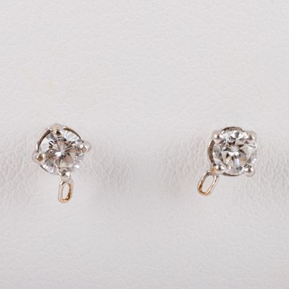 Pair of stud earrings, brilliant-cut diamonds,...