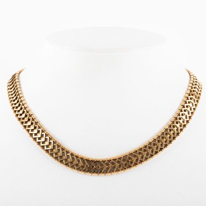 Choker necklace, 18K gold, articulated link
Weight...