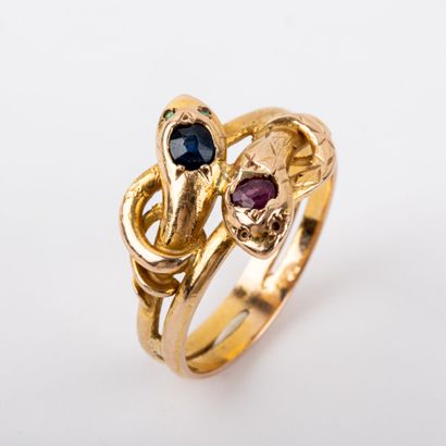 null Snake, ruby and sapphire ring set in 18K gold
Gross weight: 5.5 g. - Finger:...