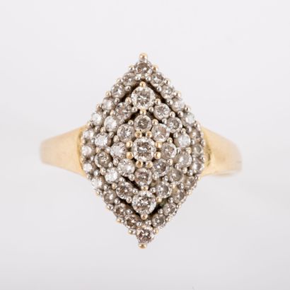 null Bague navette, diamants taille brillant, 1.35 carats env, monture or 18K
Poids...