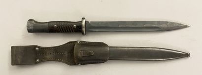 null German bayonet model 84/98 IIIrd version. Manufactured by F. Herder A SN". Reception...