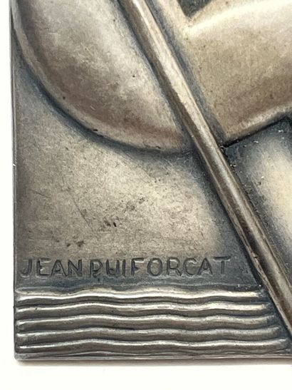 null Jean PUIFORCAT (1897-1945)
Saint Christophe
Plaque en argent signé.
6 x 6 cm...