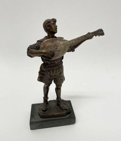 null Costantino BARBELLA (1852-1925)
Joueur de luth
Bronze à patine brune
H : 20...