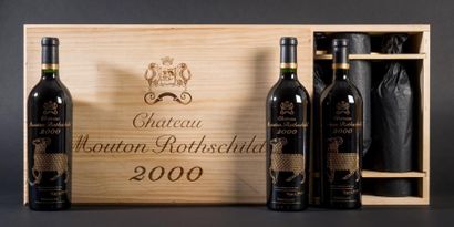 12 bouteilles Château Mouton Rothschild 2000...