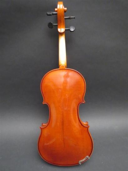 null Violon 4/4. 360 mm. Travail contemporain