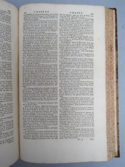 null SAVARY (Philémon-Louis). Dictionnaire Universel de commerce.
Trois tomes reliés...