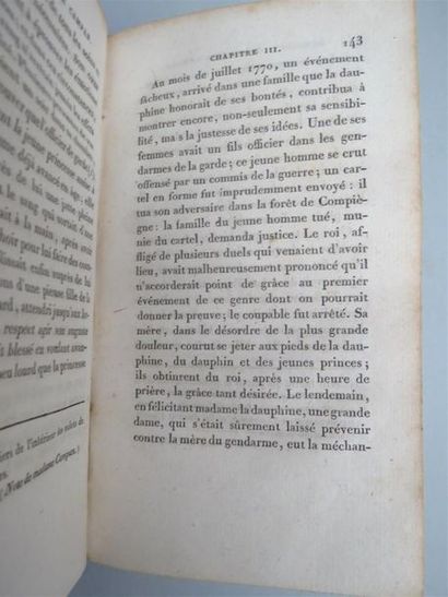 null CAMPAN (Mme). Mémoires sur la vie privée de Marie-Antoinette, reine de France...