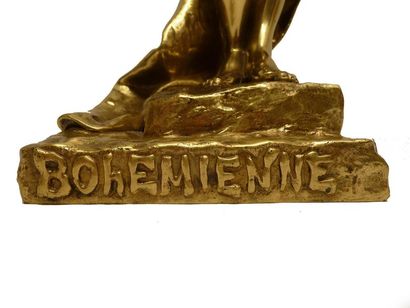 null Emmanuel VILLANIS (d'après)
"La bohémienne" 
Bronze redoré, signé. 
H : 56 ...
