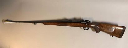 null Carabine de grande chasse système Mauser 98 calibre 270 Winchester. Crosse dos...