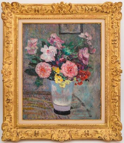 null Victor CHARRETON (1864-1936)
Bouquet de fleurs
Huile sur toile, signée en bas...