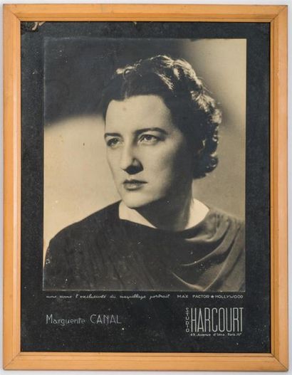 null STUDIO HARCOURT
Portrait de Marguerite Canal
"Nous avons l'exclusivité du maquillage...