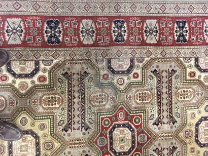 null Important tapis de laine
Dim : 198 x 275 cm 