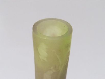 null GALLE
Vase bulbe soliflore en verre multicouche dégagé à l'acide à déco de fleurs...