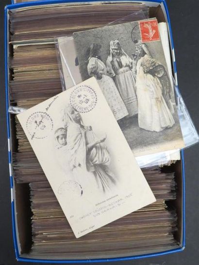 null ALGERIE - Lot d'environ 400 cartes postales anciennes (CPA) 
(chaque carte est...