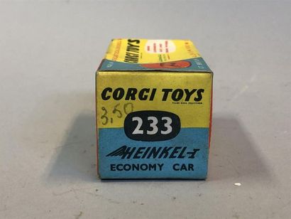 null CORGI TOYS - Lot de 3 miniatures en boîte :
- réf 460 : NEVILLE SEMENT. Etat...