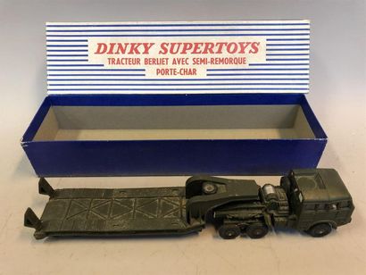 null DINKY SUPERTOYS - 1 miniature :
- réf 666 : ERECTING missile. Bel état d'usage...