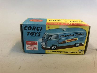 null CORGI TOYS - 1 miniature en boîte :
- réf 441 : VW " Toblerone " Van. Très bon...