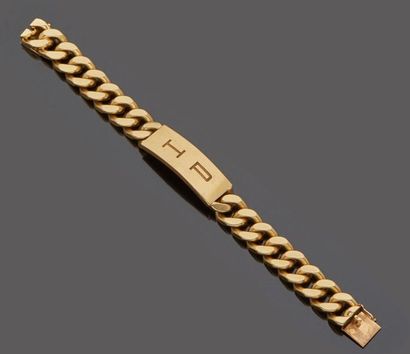 null Bracelet bracelet in 18 k (750 thousandths) yellow gold monogrammed HP.

Weight:...
