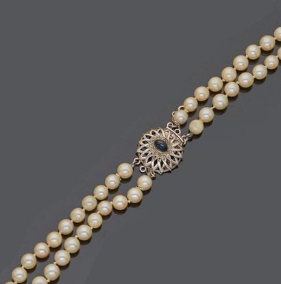null Collier à deux rangs de perles de culture choker, fermoir en or gris 18 k (750...