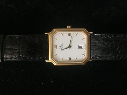 null OMEGA
Montre bracelet d'homme Omega en or jaune 18 k (750 millièmes) à cadran...