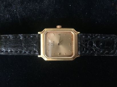 null OMEGA
18k (750 thousandths) yellow gold ladies' watch with octagonal gilded...