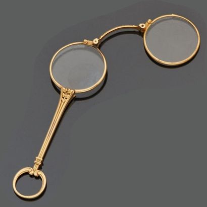 null Hand glasses with 18 k (750 thousandths) yellow gold mechanism handle decorated...