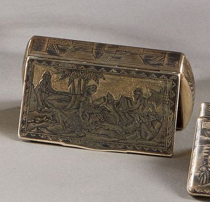 null Slightly oblong snuff box in silver 84 zolotniks (875 thousandths), hinged,...
