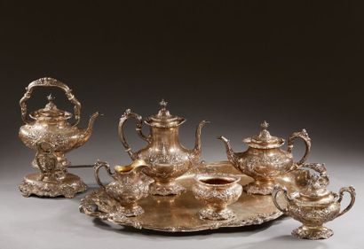 null REED & BARTON

Important Louis XV style silver coffee tea set with a rich decoration...
