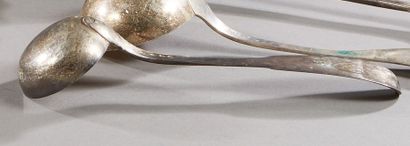 null Louche en argent, modèle uniplat, spatule gravée d'un écu au chiffre "J.C."...