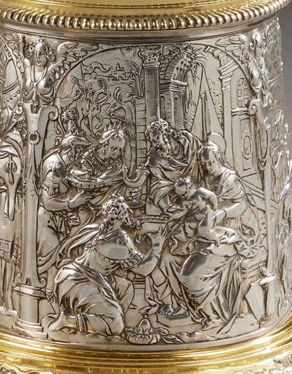 null AUGBOURG 1697 - 1699

Chope couverte en argent et vermeil de forme tronconique....