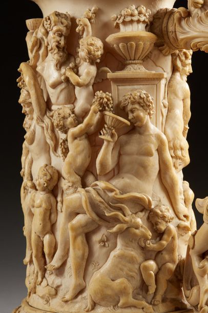 null Importante chope couverte ou vidrecome "le Triomphe de Bacchus" en ivoire sculpté...