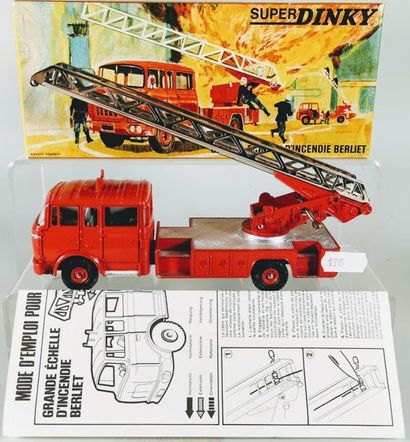 null Super DTF: camion de pompiers BERLIET, grand échelle d’incendie, 568 (bo).