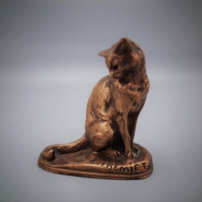 null D'après Emmanuel FRÉMIET (1824-1910)

Chat assis.

Bronze à patine dorée. Signé...