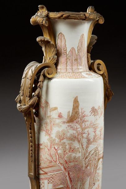 null CHINE - Epoque KANGXI (1662 - 1722) - Deux grands vases rouleaux pouvant former...