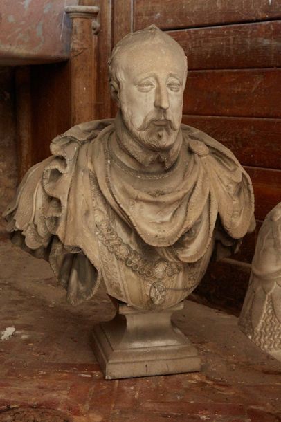 null Mathurin MOREAU (1822-1912)

Bust of Henry II in Antique armour with a laurel...