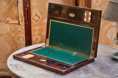 null Mahogany veneer wallet game board, green felt edged with Greek-style friezes,...