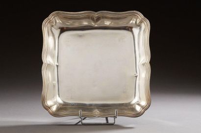 null Square hollow silver platter, the edges are fretworked and moulded with filleted...