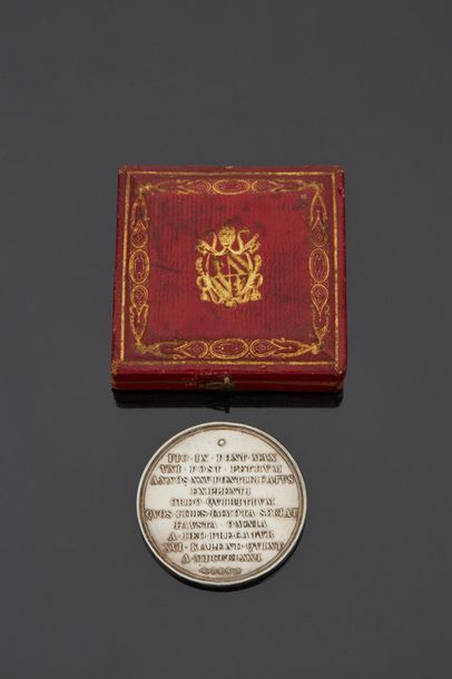 null Médaille en argent représentant le portrait en buste à droite du pape Pie IX...