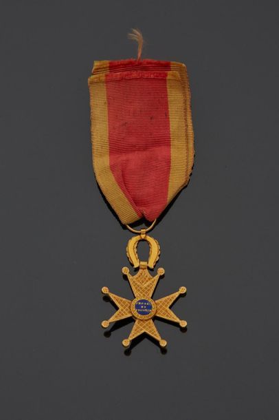 null VATICAN 

ORDRE DE SAINT GREGOIRE LE GRAND, créé en 1831. 

Croix de chevalier...
