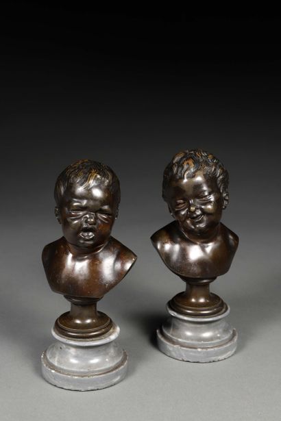 null Deux sculptures en bronze à patine brune représentant des bustes d'enfants "Jean...