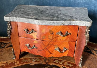 null Louis XV style miniature chest of drawers