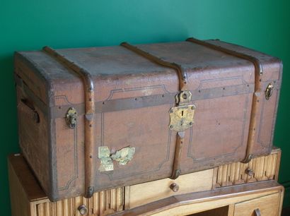 Travel trunk in coated fabric, marked Ideba...