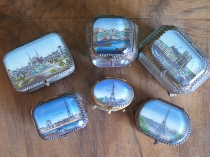 null Lot of 6 chromolithographed boxes on the theme of the World Fairs or touris...