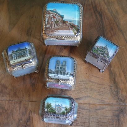 null Lot of 5 chromolithographed boxes on the theme of World Fairs or tourism?